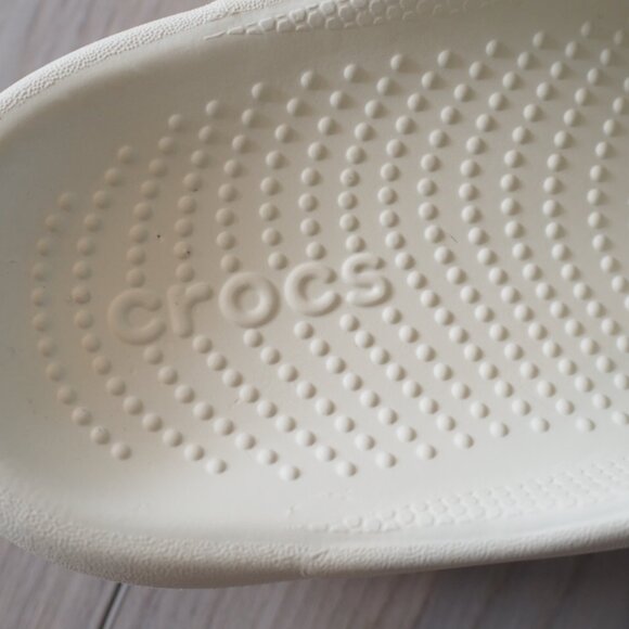 Crocs Mellow Recovery Flip Flops Cream Stucco Size Unisex W 10 M 8 - Picture 7 of 11